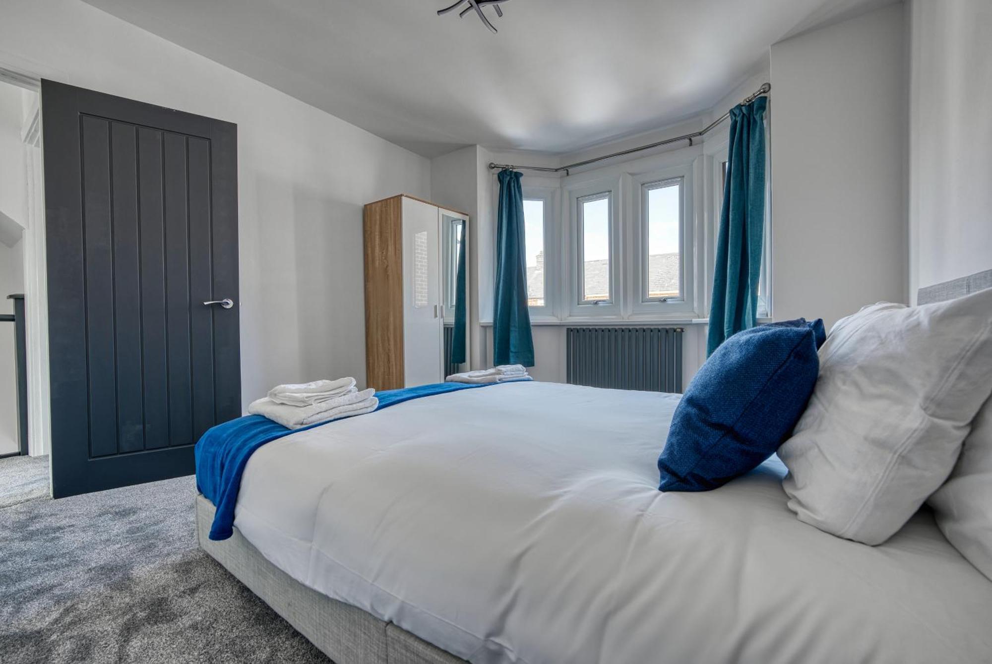 Aryas Homes Oxford - Headington Extérieur photo